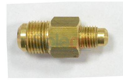 Spojka redukovaná 1/4" x 3/8"SAE UR2-64K Wigam